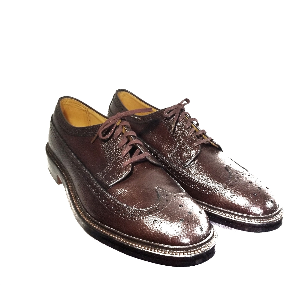 Mens Bostonian burgandy wingtip dress shoes